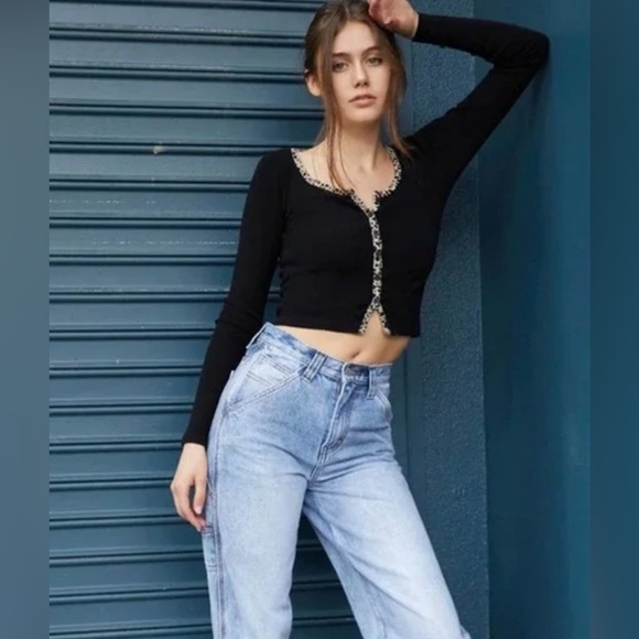 Brandy Melville|Zelly black cheetah top,ribbed button down•••Preppy & y2k style - Picture 3 of 14